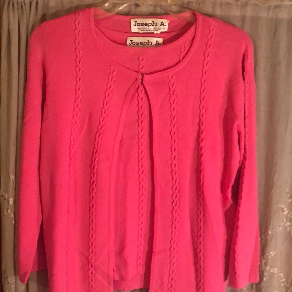 Two pc Sweater with sleeveless sweater both are size XL,